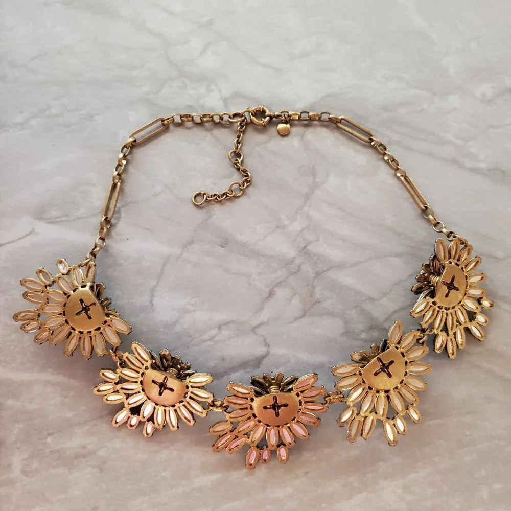 🎄 J.Crew Emerald Stacked Cluster Fan Rhinestone Crystal Statement Necklace 🎄 - Picture 8 of 14